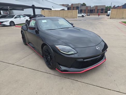 New 2026 Nissan Z NISMO w/ Floor Mat Package RWD image 5