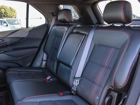 Used 2022 Chevrolet Equinox RS FWD image 19