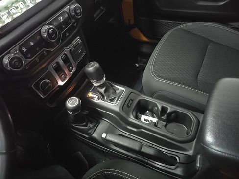 Used 2021 Jeep Wrangler Sport AWD/4WD image 26