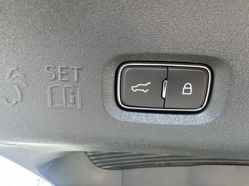 New 2026 Lincoln Navigator L Reserve AWD/4WD image 15