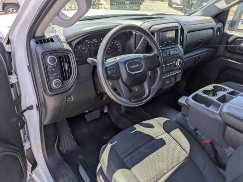 Used 2021 GMC Sierra 2500 4x4 Crew Cab w/ Convenience Package image 14