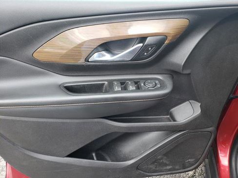 Used 2018 GMC Terrain SLE w/ Driver Convenience Package image 11