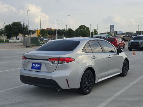 Used 2024 Toyota Corolla LE FWD image 3