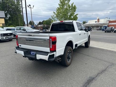 Used 2024 Ford F350 Platinum w/ Tremor Off-Road Package AWD/4WD image 3