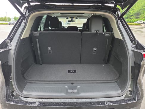 Used 2026 INFINITI QX60 Luxe w/ Family Package FWD image 11