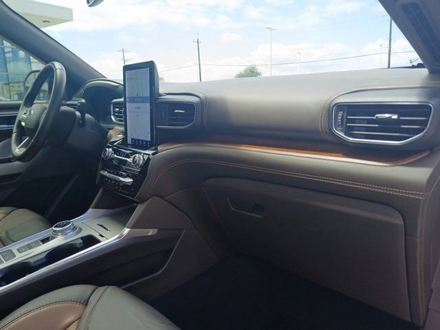 Used 2023 Ford Explorer King Ranch w/ Technology Package RWD image 17