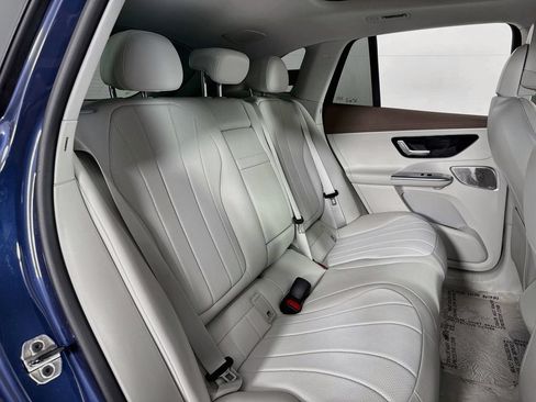 Used 2023 Mercedes-Benz EQE 350+ 4MATIC SUV w/ Exclusive Trim Package image 36