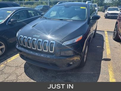 Used 2014 Jeep Cherokee Latitude w/ Comfort/Convenience Group