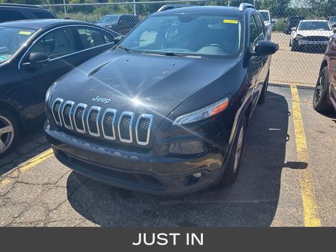 Used 2014 Jeep Cherokee Latitude w/ Comfort/Convenience Group AWD/4WD image 1
