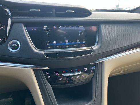 Used 2019 Cadillac XT5 Premium Luxury AWD/4WD image 10