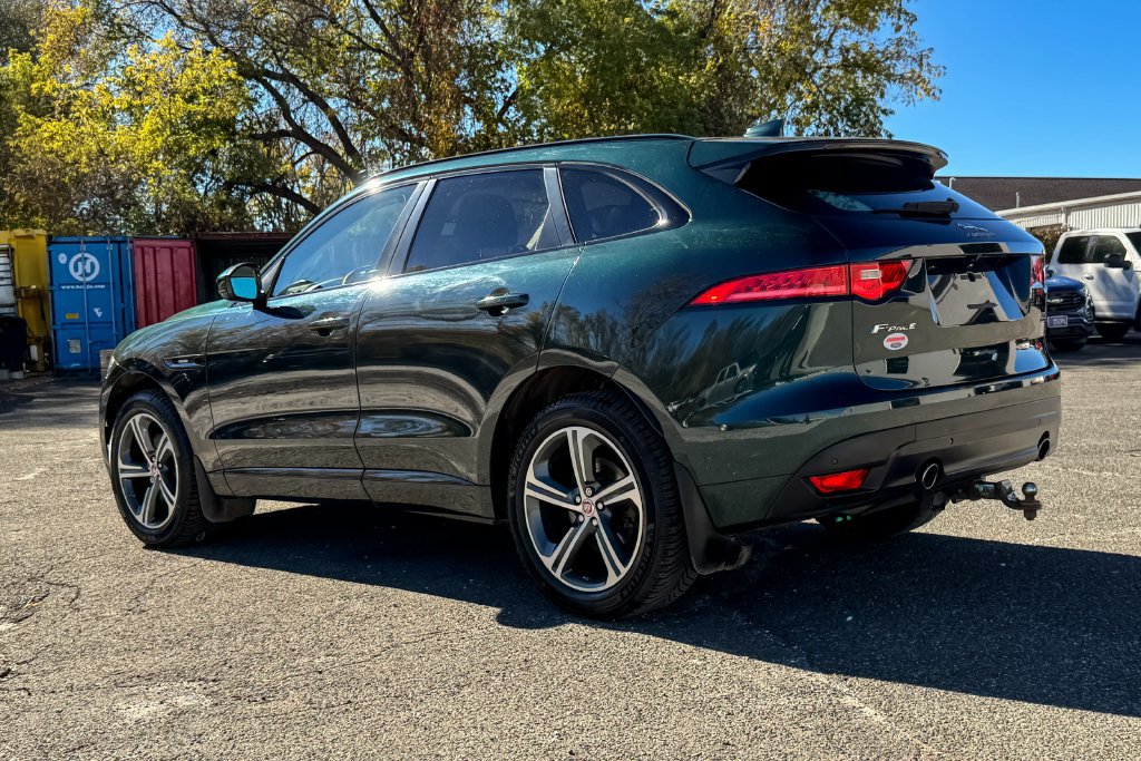 Used 2018 Jaguar F-PACE R-Sport AWD/4WD image 5