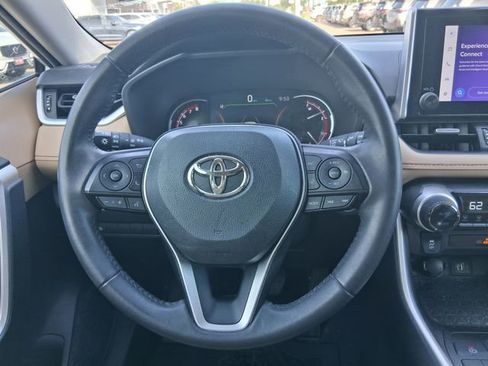 Used 2023 Toyota RAV4 XLE Premium FWD image 9