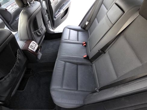 Used 2013 Mercedes-Benz S 550 4MATIC image 36