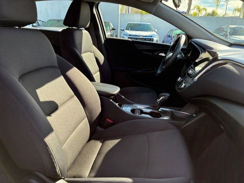Used 2024 Chevrolet Malibu LT image 37