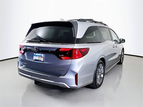 Used 2025 Honda Odyssey Touring image 24