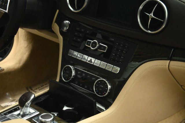 Used 2016 Mercedes-Benz SL 400 w/ Premium I Package image 51