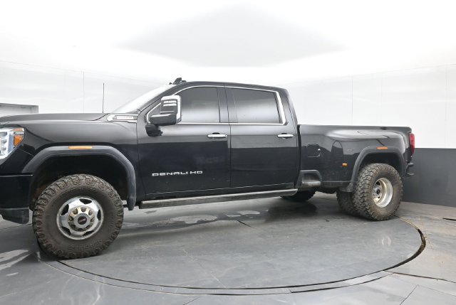Used 2023 GMC Sierra 3500 Denali w/ Denali Ultimate Package AWD/4WD image 11