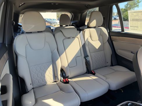 New 2026 Volvo XC90 T8 Core w/ Protection Package Premier AWD/4WD image 10