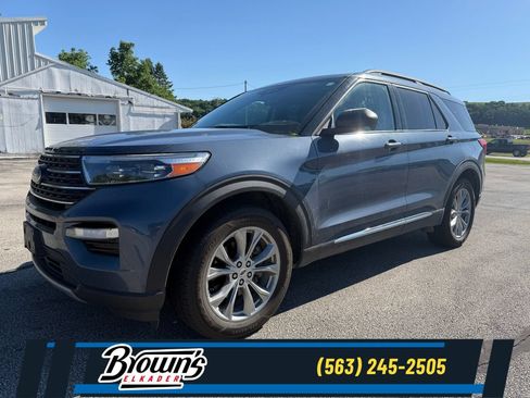 Used 2021 Ford Explorer XLT w/ Equipment Group 202A AWD/4WD image 1
