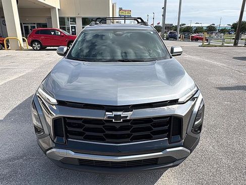 Used 2025 Chevrolet Equinox ACTIV w/ Safety and Technology Package FWD image 9