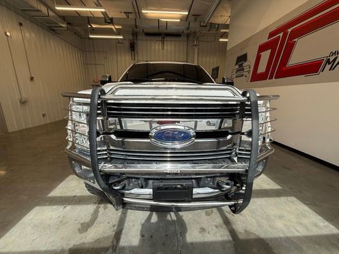 Used 2018 Ford F350 Lariat w/ Chrome Package AWD/4WD image 14