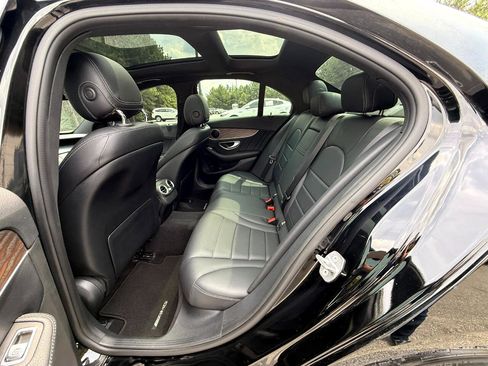 Used 2018 Mercedes-Benz C 300 Sedan image 11