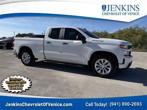 Used 2020 Chevrolet Silverado 1500 Custom w/ Custom Value Package image 1