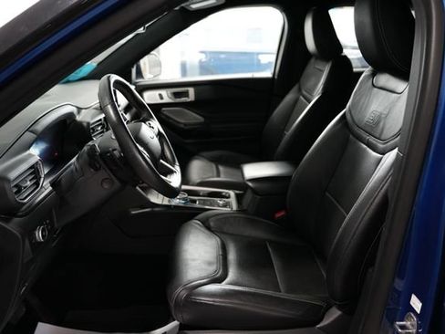 Used 2021 Ford Explorer ST w/ ST Street Pack image 16