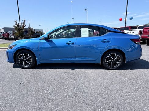 Used 2025 Nissan Sentra SV FWD image 5
