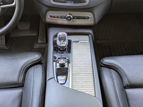 Used 2023 Volvo XC90 B6 Ultimate AWD/4WD image 18