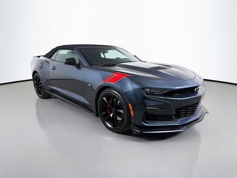 Used 2023 Chevrolet Camaro SS RWD image 4