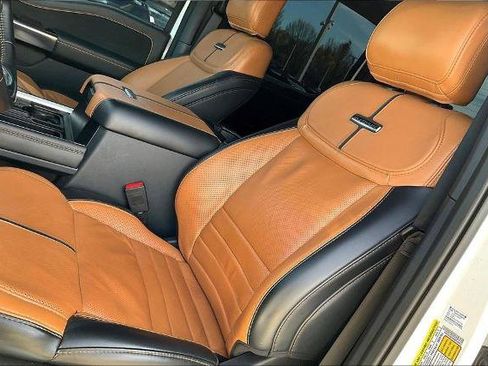 Certified 2024 Ford F350 Platinum w/ Tremor Off-Road Package image 22