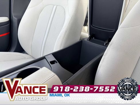 Used 2025 Hyundai Sonata SEL FWD image 33