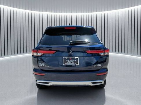 Used 2024 Mitsubishi Outlander SEL AWD/4WD image 5