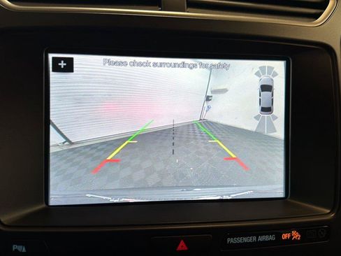 Used 2019 Ford Explorer XLT w/ Equipment Group 202A FWD image 17