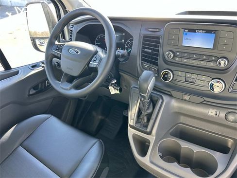 New 2025 Ford Transit 250 148 Medium Roof image 12