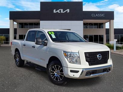 Used 2022 Nissan Titan SV w/ SV Convenience Package