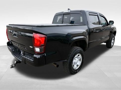 Used 2022 Toyota Tacoma SR AWD/4WD image 15