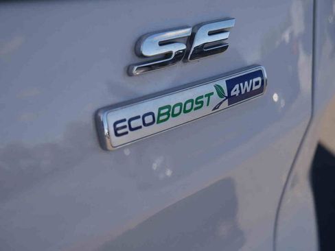 Used 2019 Ford Escape SE AWD/4WD image 9
