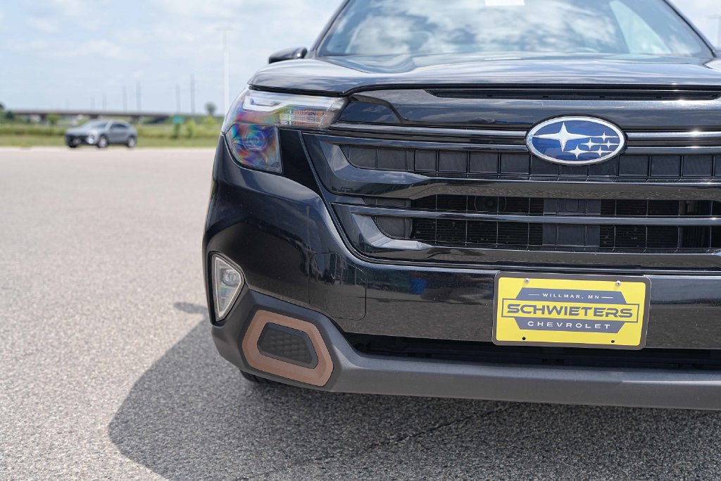 Used 2025 Subaru Forester Sport AWD/4WD image 4