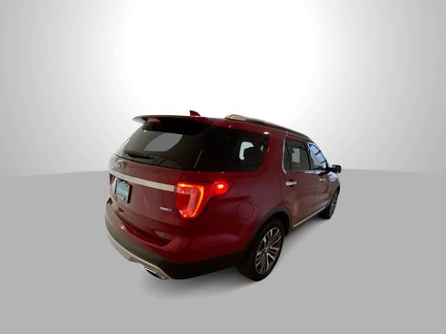 Used 2016 Ford Explorer Platinum image 8