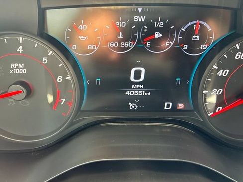 Used 2017 Chevrolet Camaro SS RWD image 9