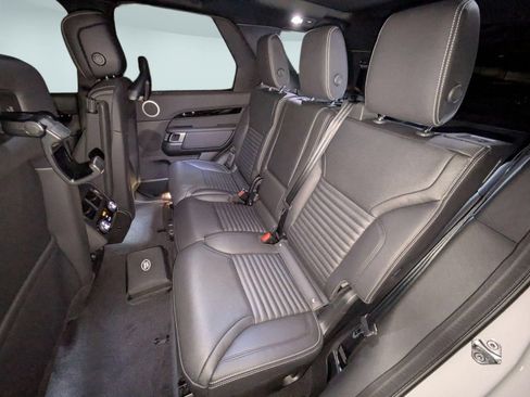 New 2026 Land Rover Discovery S AWD/4WD image 25