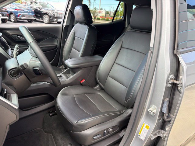 Used 2024 GMC Terrain SLT FWD image 15