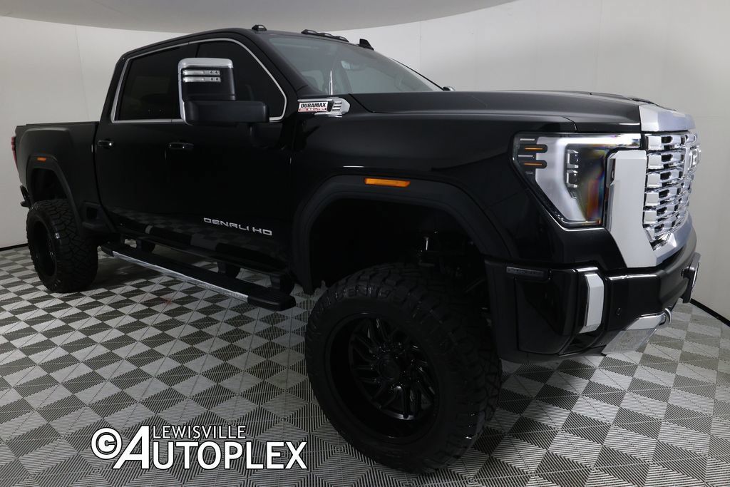 Used 2024 GMC Sierra 2500 Denali w/ Denali Reserve Package AWD/4WD image 3