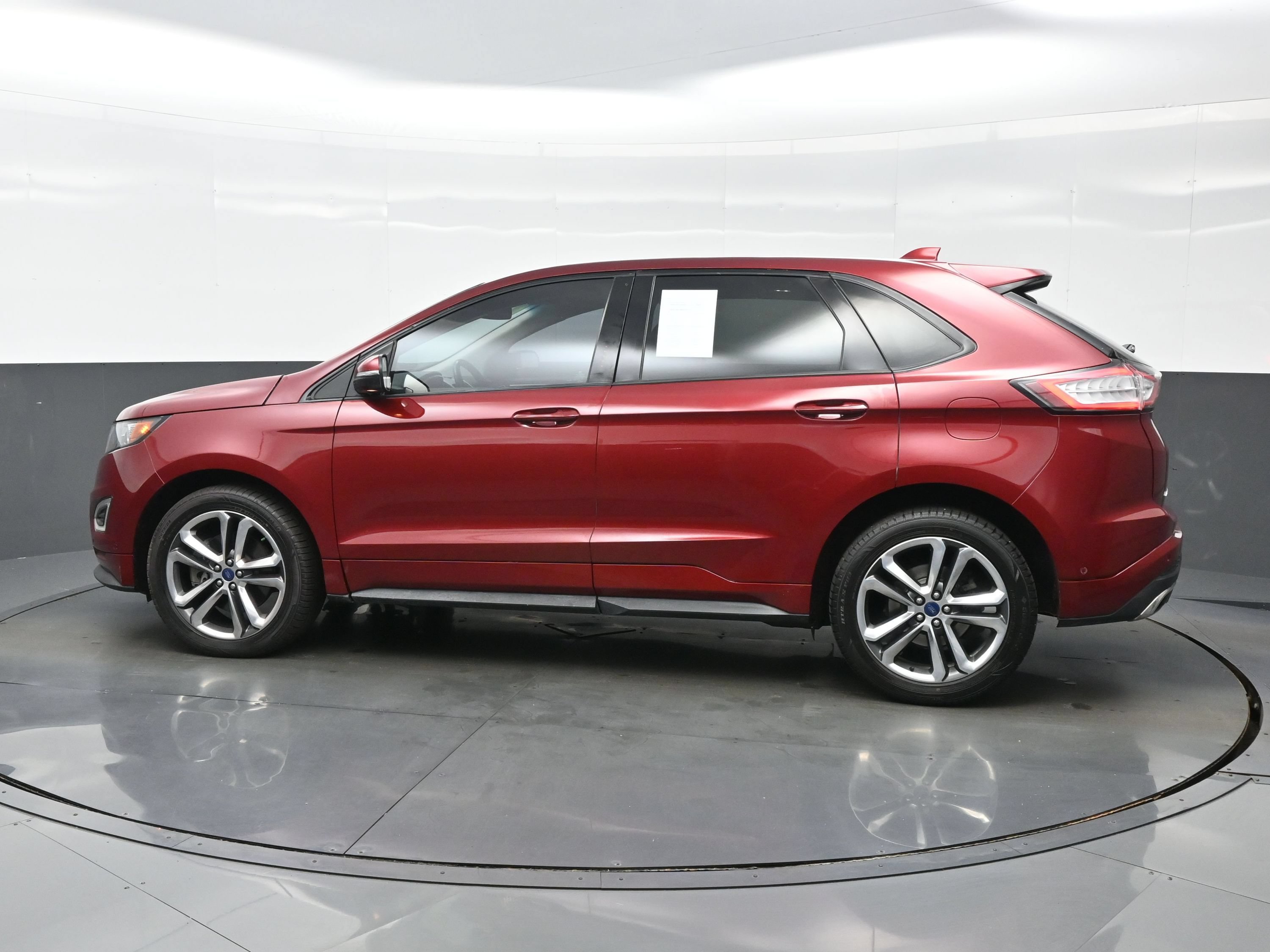 Used 2017 Ford Edge Sport w/ Equipment Group 401A AWD/4WD image 3