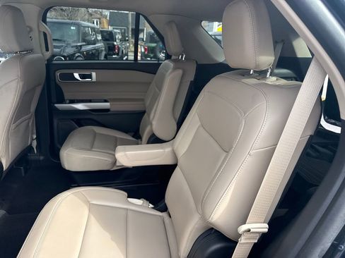 Used 2024 Ford Explorer XLT w/ Equipment Group 202A image 16