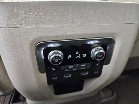 Used 2021 GMC Yukon Denali w/ Denali Ultimate Package image 28