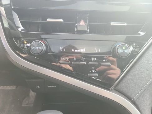 Used 2021 Toyota Camry XSE image 28