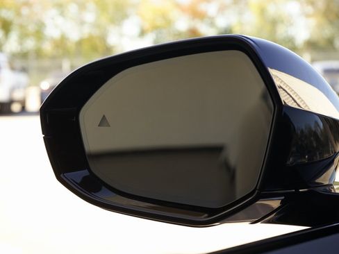 Used 2024 BMW 740i xDrive 740i xDrive w/ Premium Package 2 image 20